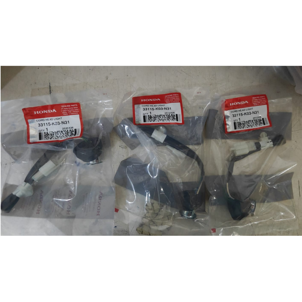 33115K03N31 Soket Lampu Depan PITTING LAMPU FITTING LAMPU KEPALA DEPAN Honda Revo 110 FI