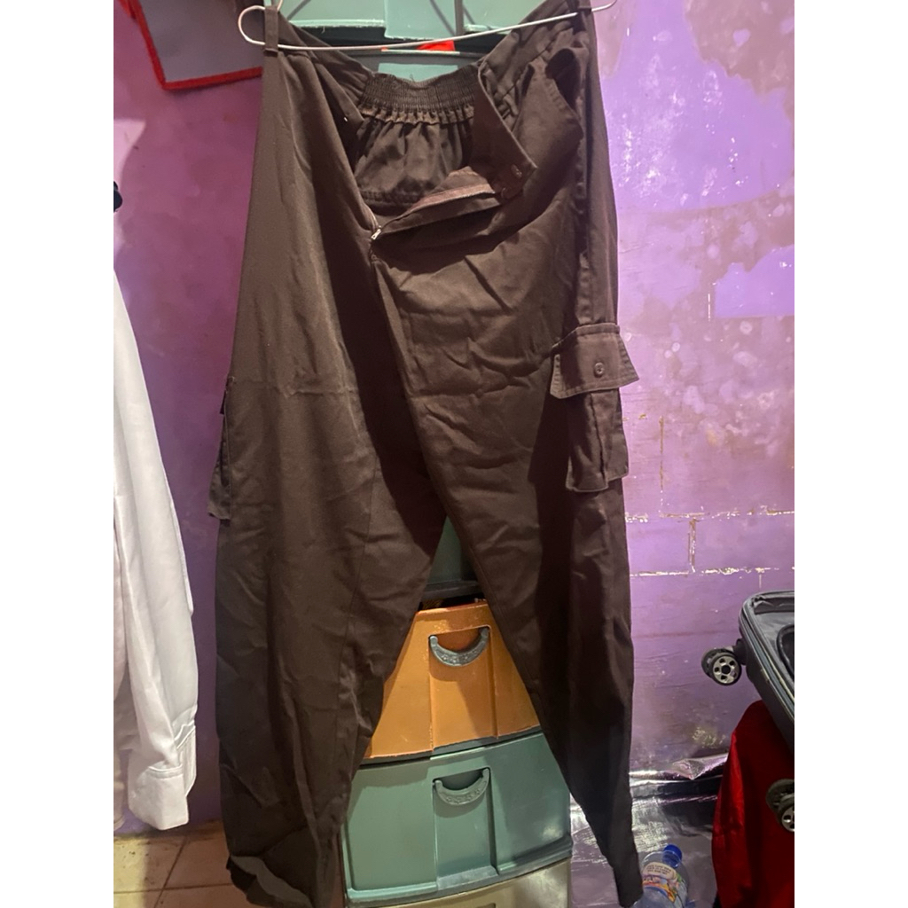 preloved celana pramuka