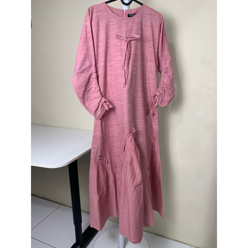GAMIS BUTIK MOTIF GARIS DIBAWAH NYA BAHAN LINEN TEBAL PREMIUM