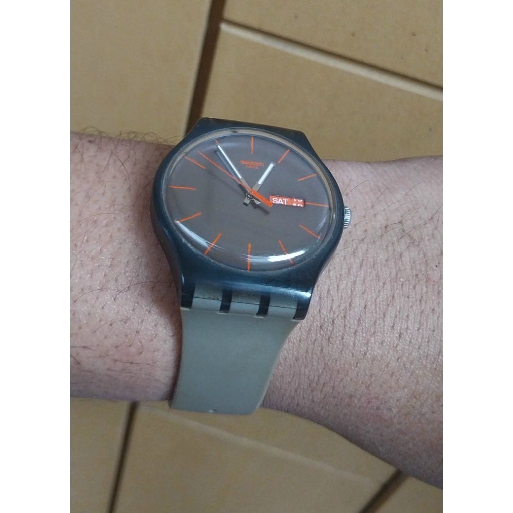 Jam tangan swatch second