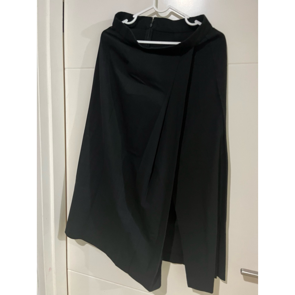 Rok Span Lipit Samping Uniqlo PRELOVED