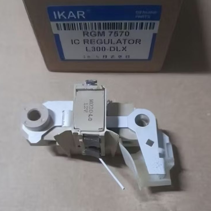 IC REGULATOR/IC ALTERNATOR/IC DINAMO AMPER ALTERNATOR 12v MITSUBISHI L300 DLX Bensin 4G32,4G33/CARRY