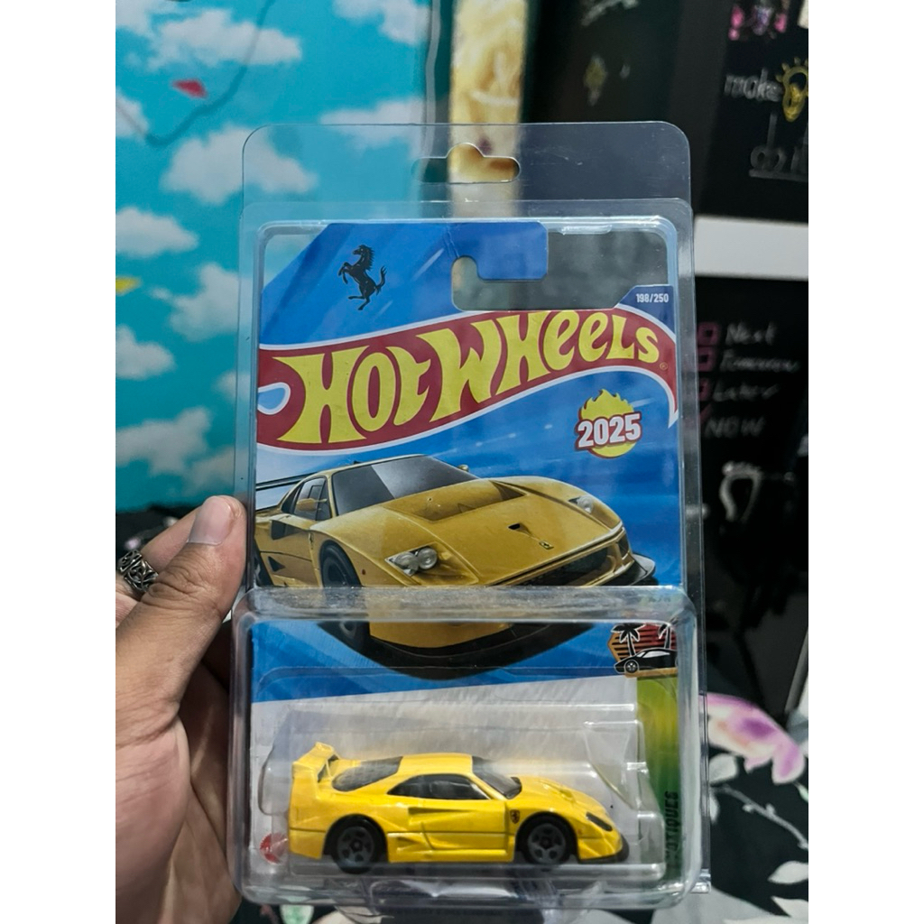Hotwheels Ferrari F40 Kuning