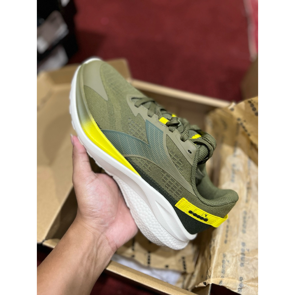 Diadora Parano Men Army Original BNIB Resmi