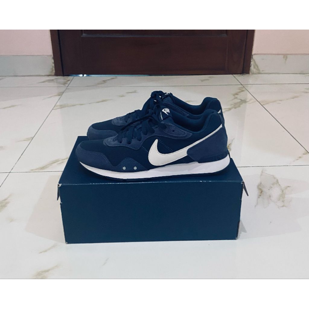 Nike Venture Runner
