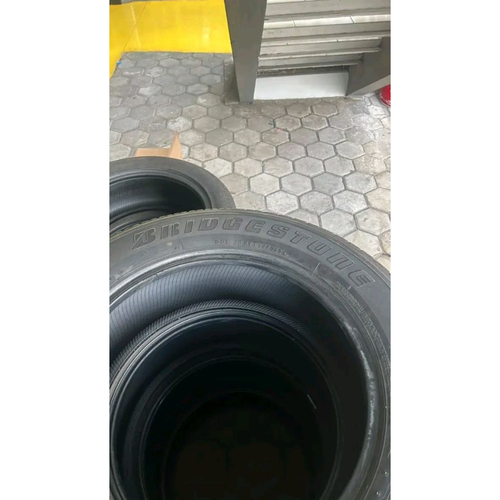 Ban cabutan fortuner Bridgestone R18 2023