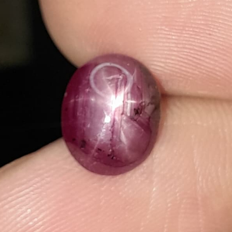 Natural Ruby Star Dim: 9.5 x 7.8 x 3.8mm 2.9ct Star 6rays Oval Cabochon Code A656
