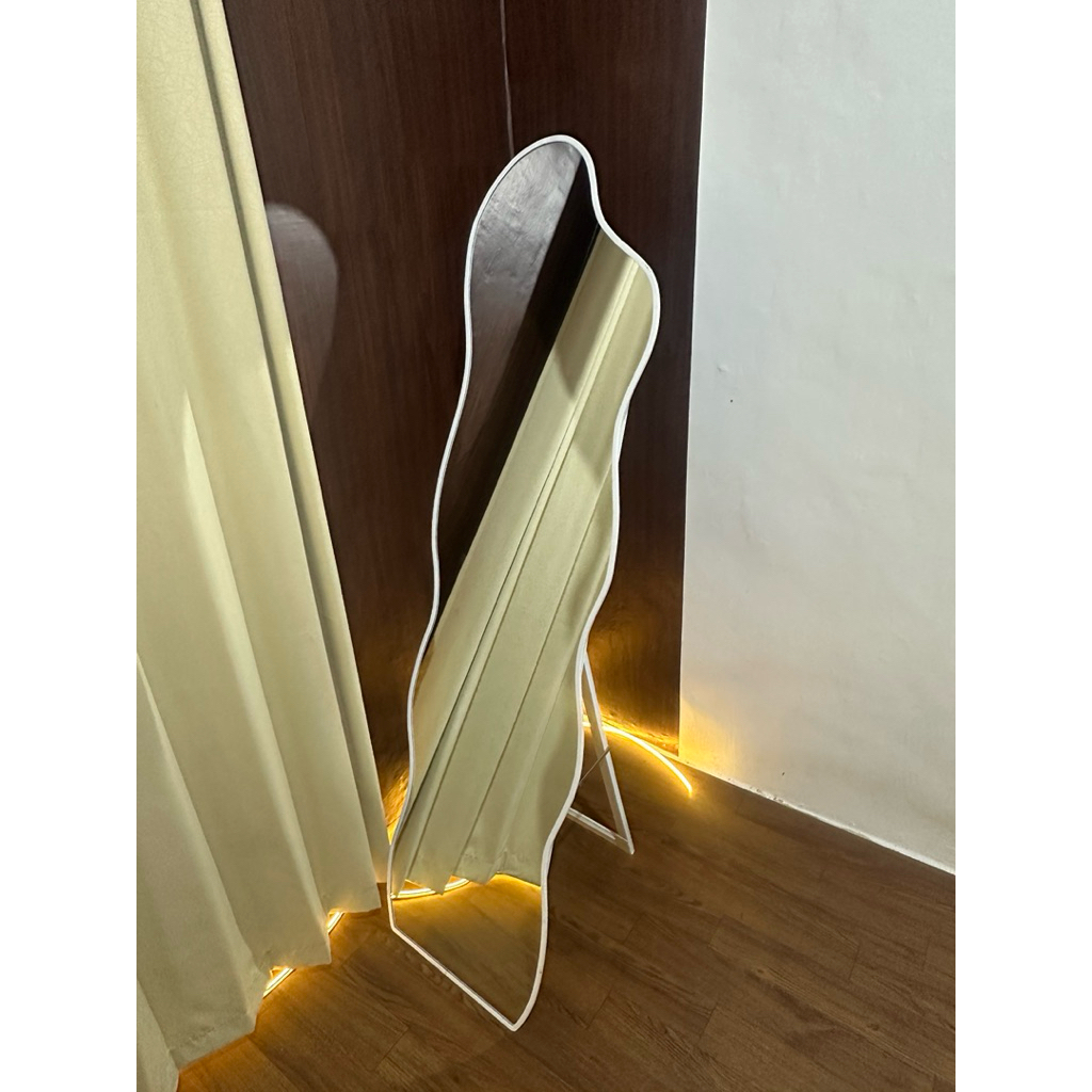 cermin standing Abstrak /cermin standing / standing mirror