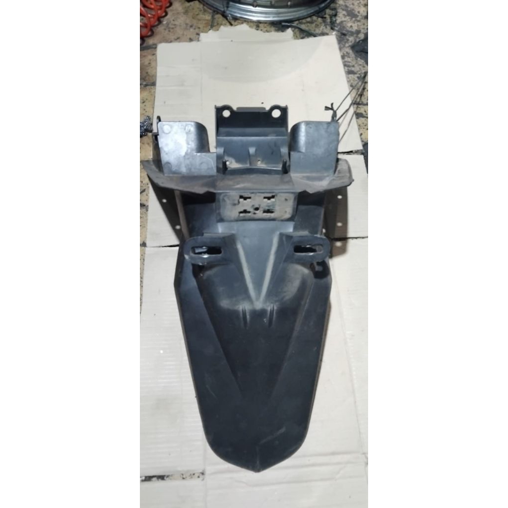 spakbor belakang nmax