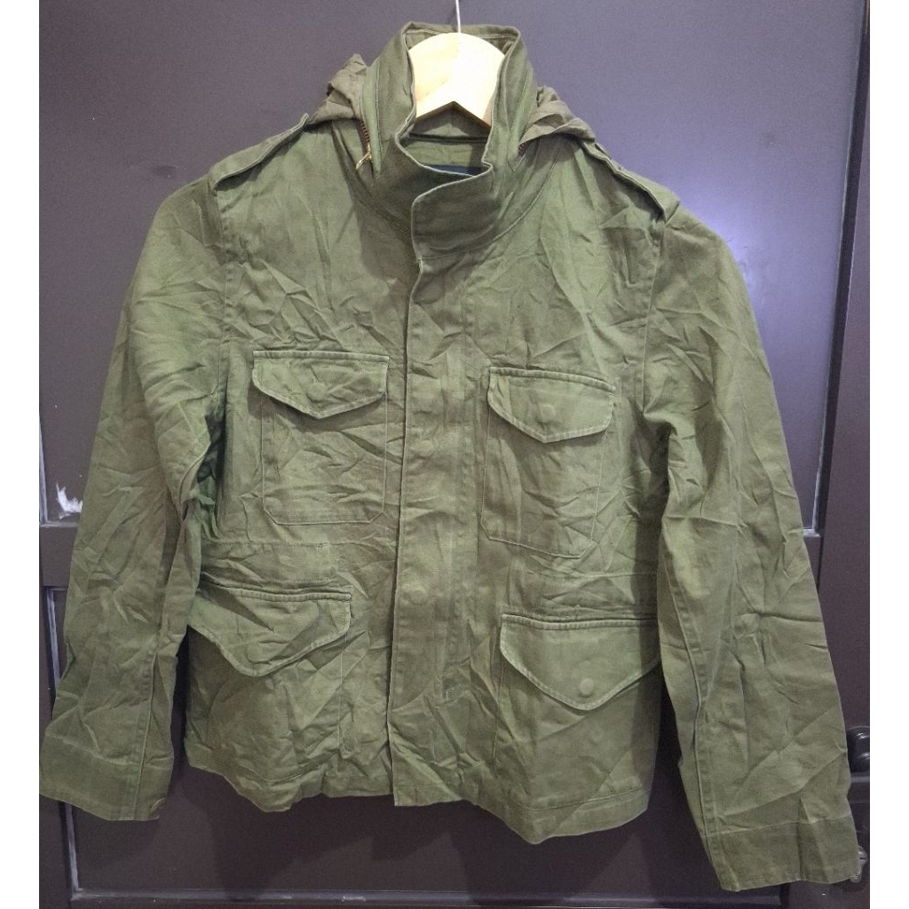 JAKET WANITA MODEL CROP TACTIKAL M65 BAHAN KANVAS WARNA HIJAU ARMY MASIH PEKAT MEREK SPORTING N STYL