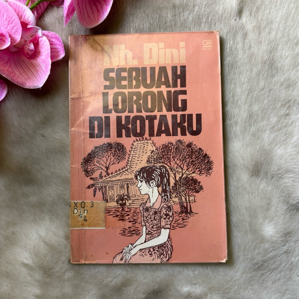 Novel Sebuah Lorong Di Kotaku by Nh. Dini