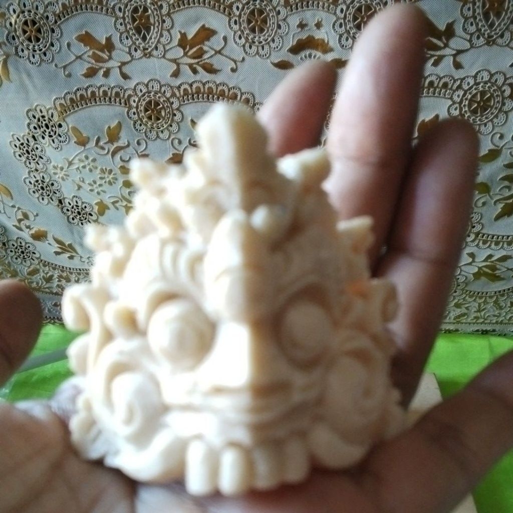 ukir sudut karang tapel mini 4,8 x 6 cm/fiber resin/payas Ogoh ogoh
