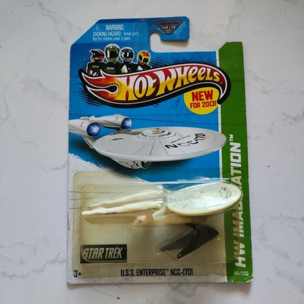 Hotwheels New 2013 USS Enterprise NCC 1701