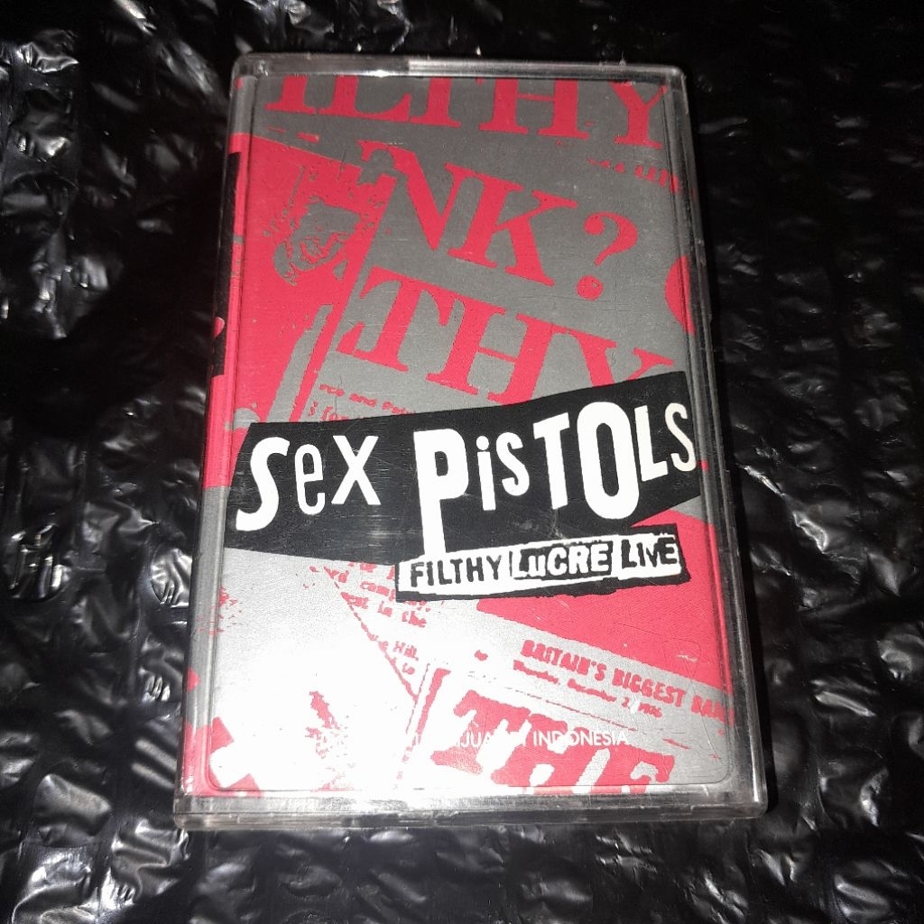 kaset pita sex pistols filty lucre live