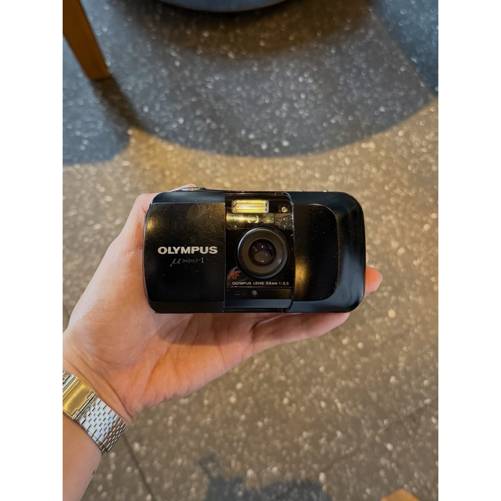 Olympus Mju i kamera analog