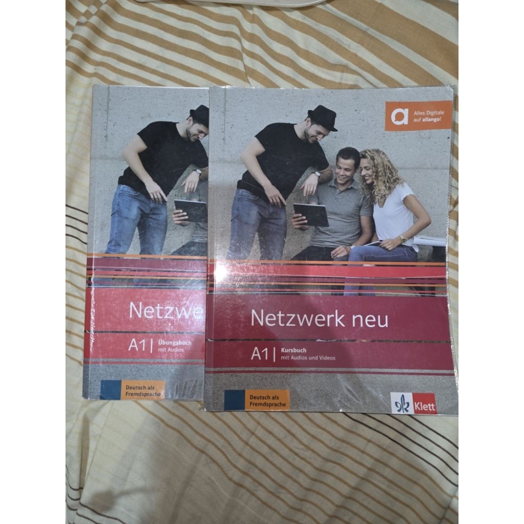 Preloved - Buku pelajaran Bahasa Jerman Netzwerk Neu A1 Kursbuch mit Audios und Videos