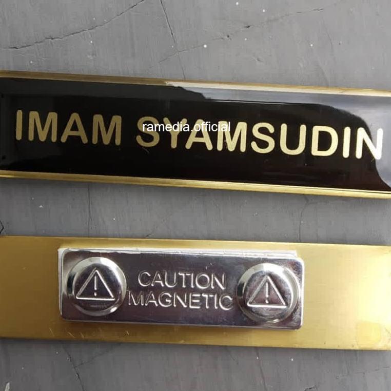 RESIN KUNINGAN NAMETAG KANTOR, NAME TAG MAHASISWA, NAMA DADA PANITIA, PAPAN NAMA KANTOR, PAPAN DADA 