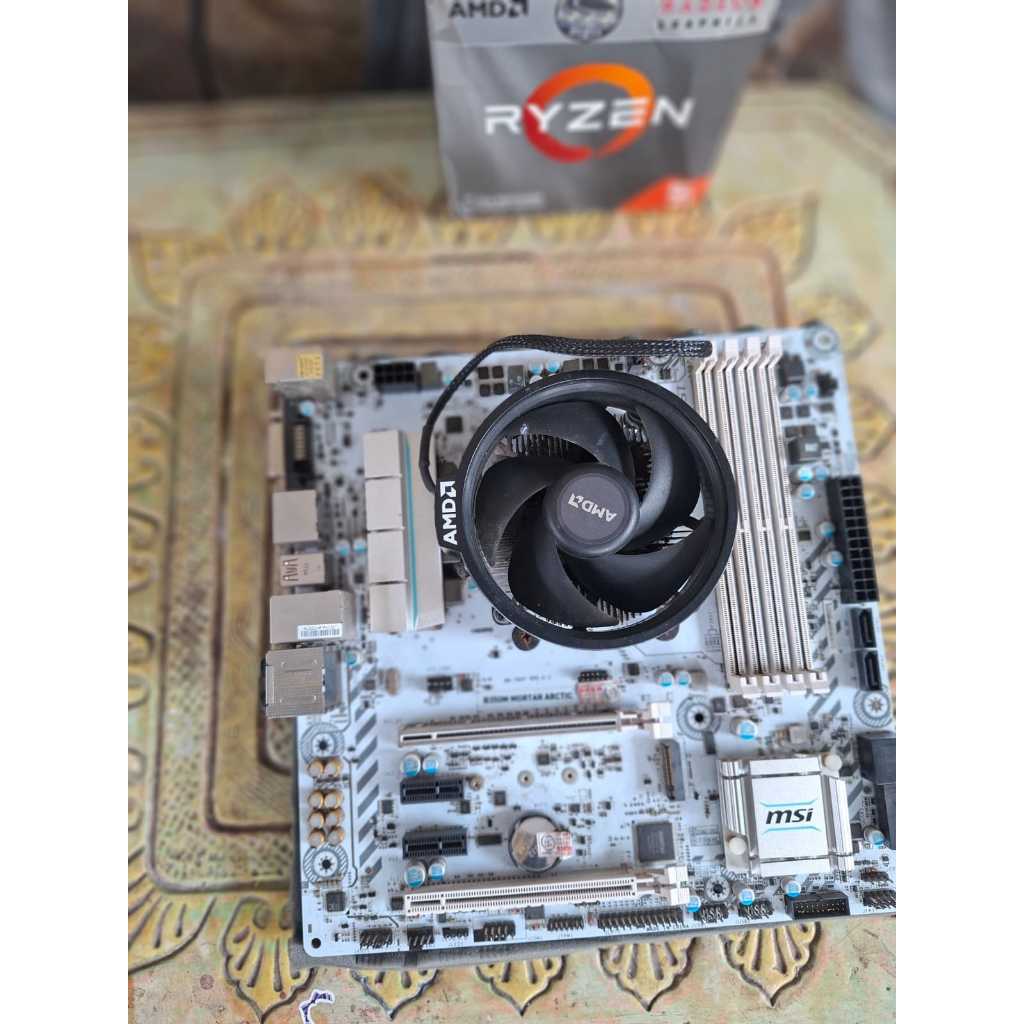 Paket Combo AMD Ryzen 5 3400G Box + MSI B350M Mortar Arctic Putih Lancar