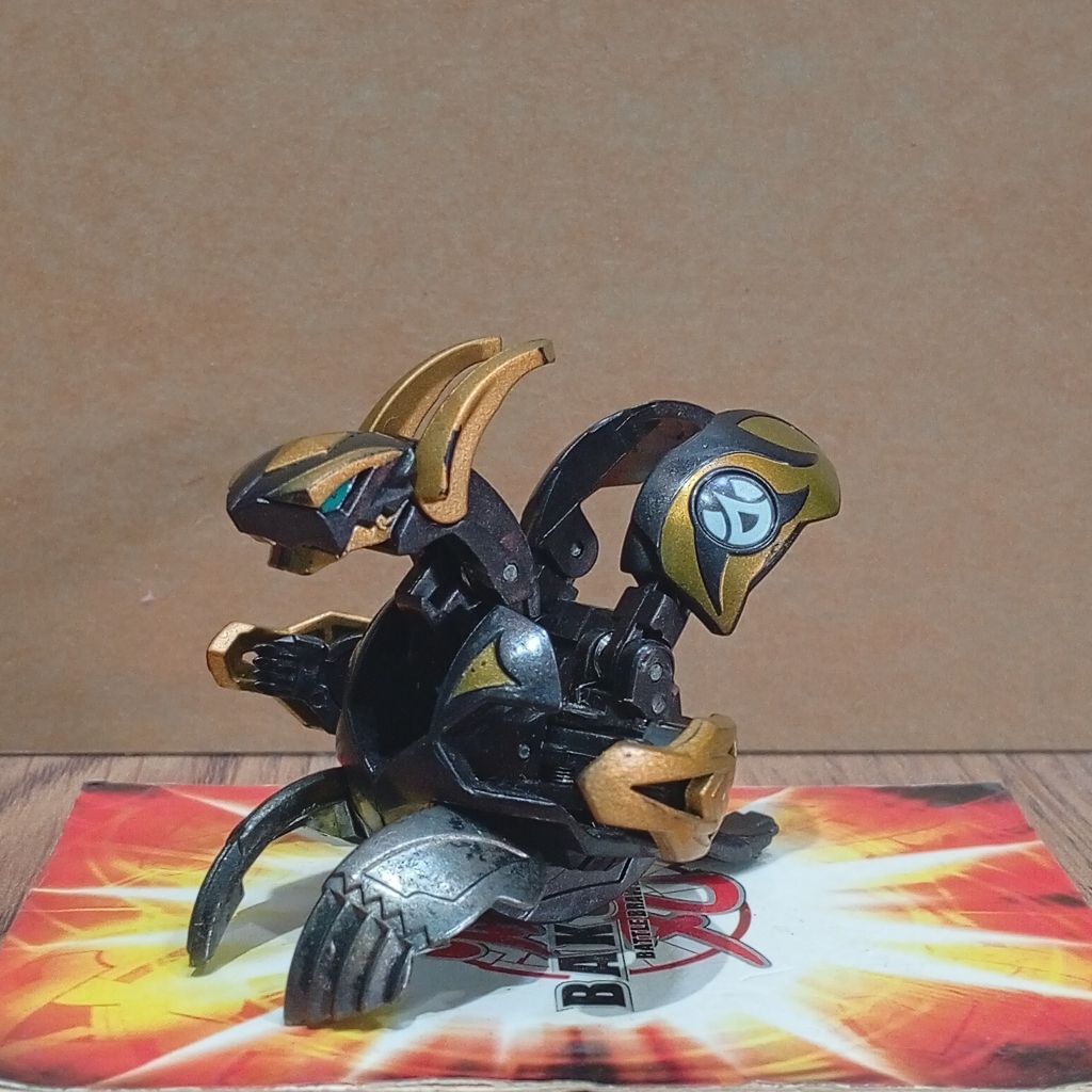 Bakugan Bakutech Flare Dragaon Gold