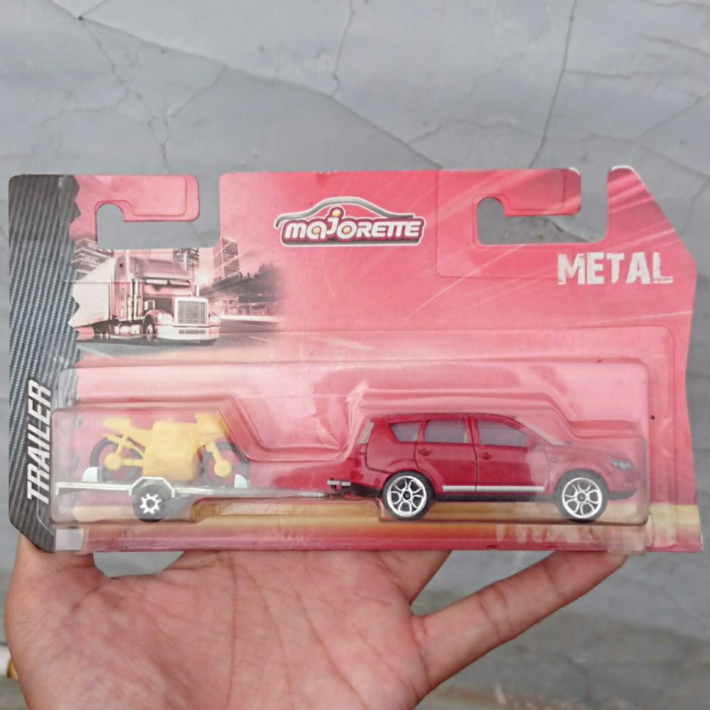 Majorette Trailer Series. Mitsubishi Outlander