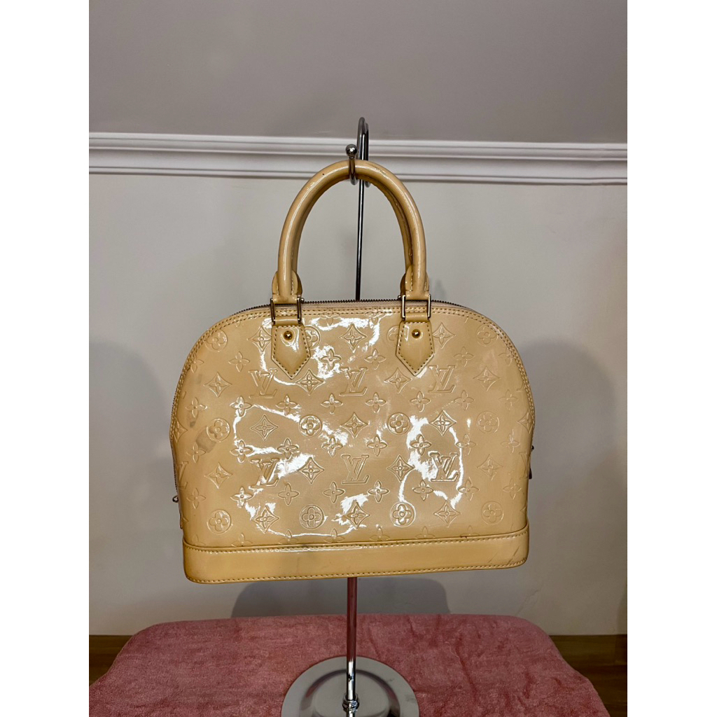LV vernis alma vintage