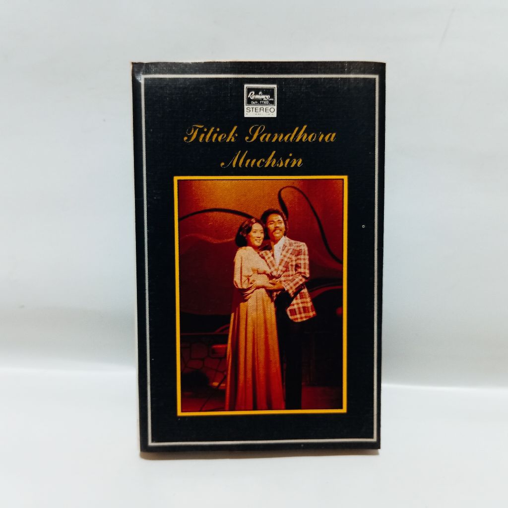 Kaset Titiek Sandhora & Muchsin Aneka Pop