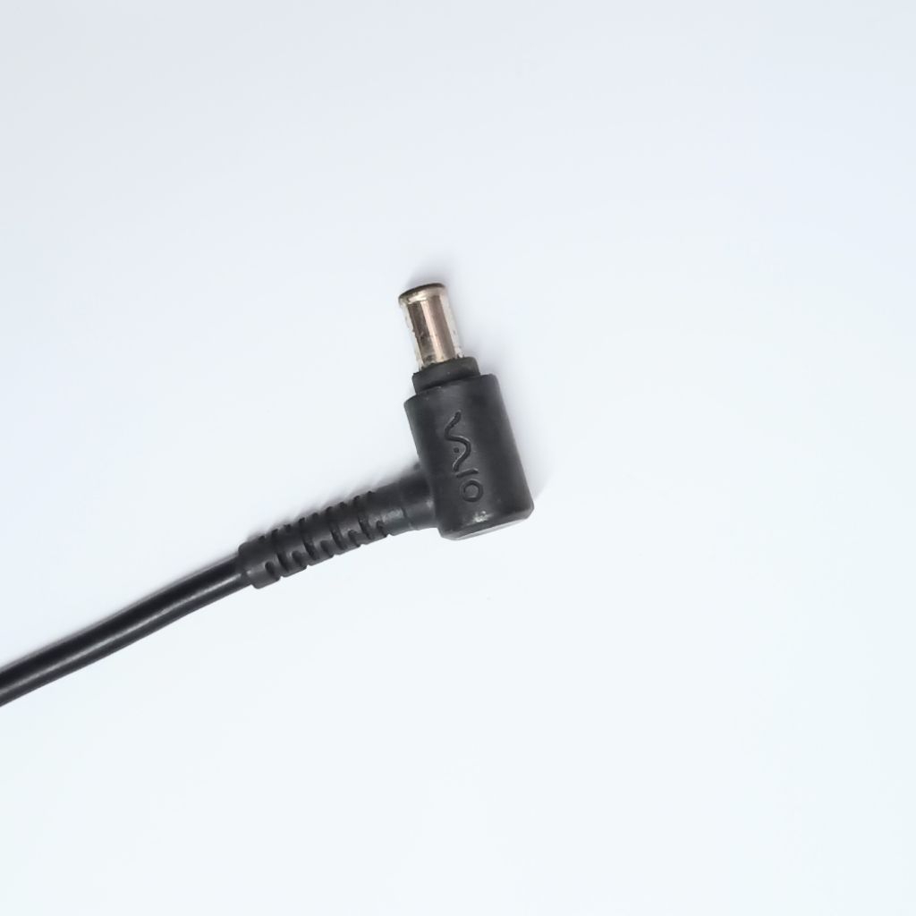 Kabel AC Adapter Sony Vaio / Standar
