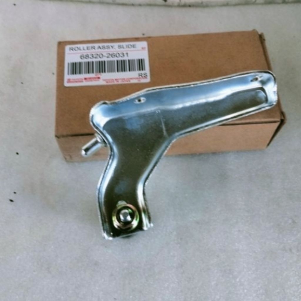 Roller Sliding Pintu Atas Toyota Hiace Commuter