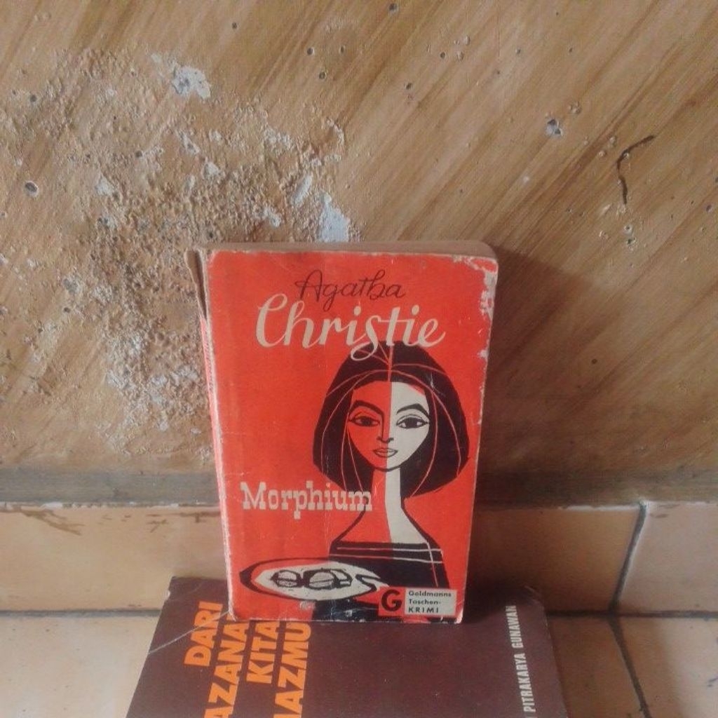 novel bekas bahasa JERMAN ; Morphium oleh Agatha Christie