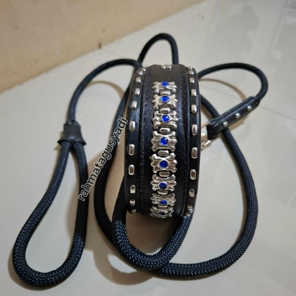 Kalung anjing dan tali tuntun anjing berburu asli kulit uk. 40-45 cm bayar ditempat