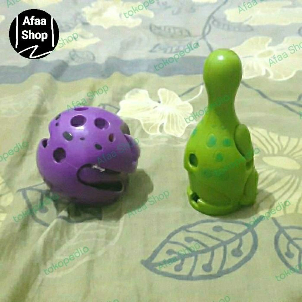 Mainan preloved happy meal mcd robot bola bowling dinosaur flintstone 1 set = 2 pcs take all