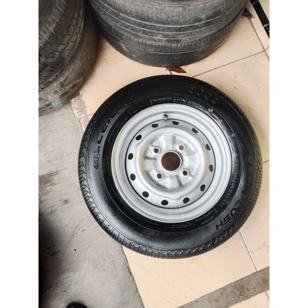 velg serep futura ss xenia ring 13 pcd 114 plus ban tebal 90%