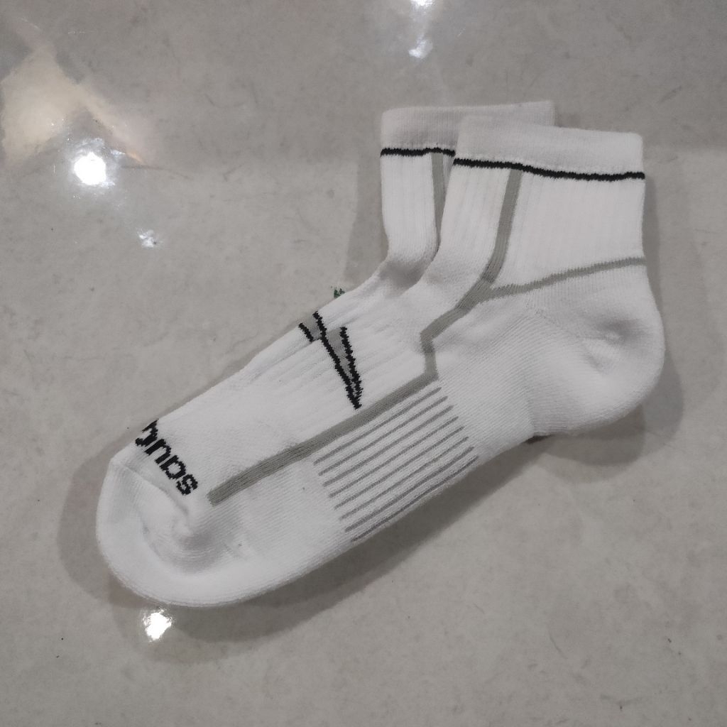 Kaos Kaki Saucony Original