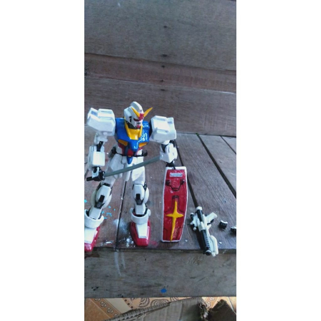Action figure Gundam vintage Bandai 2003 custom repaint