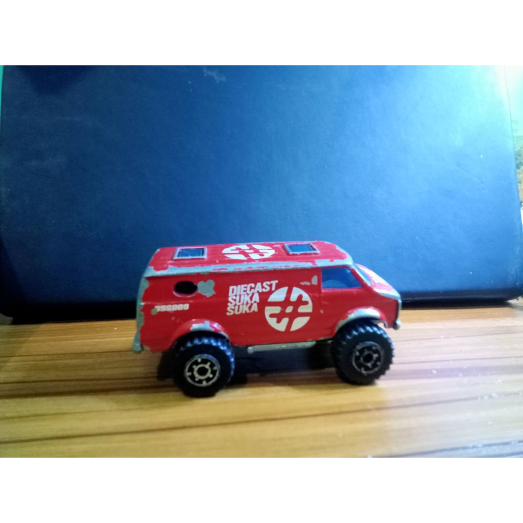 Matchbox Chevy Van unrivet