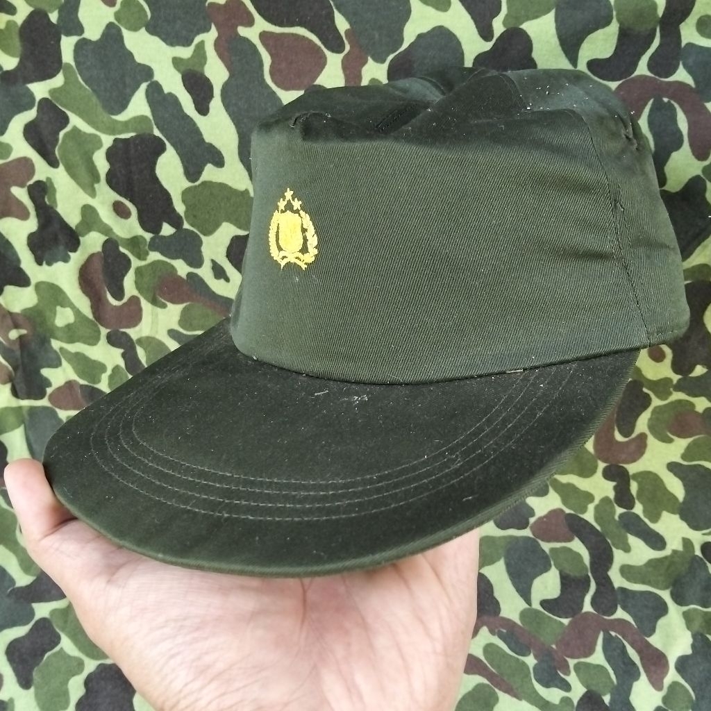 topi polisi jadul brimob era abri topi bagong pdl hijau operasi seroja timtim topi jadul menpor resi
