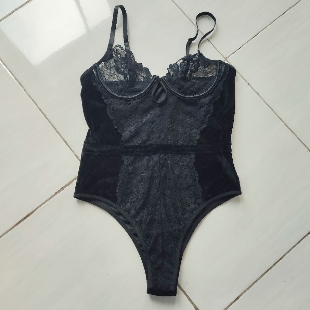 Bodysuit Lace Velvet