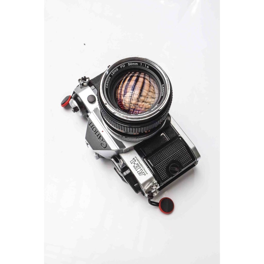 Kamera Analog Canon AE-1 AE1 Program kit 50mm f1.4 Chrome Nose Mulus Normal 