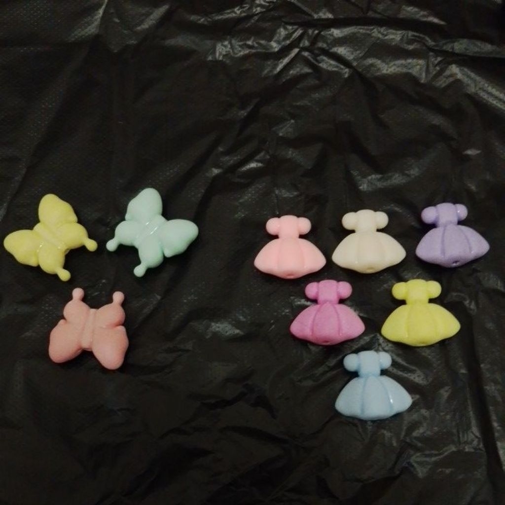 MANIK BAJU DAN KUPU WARNA BLUDRU 1 PON