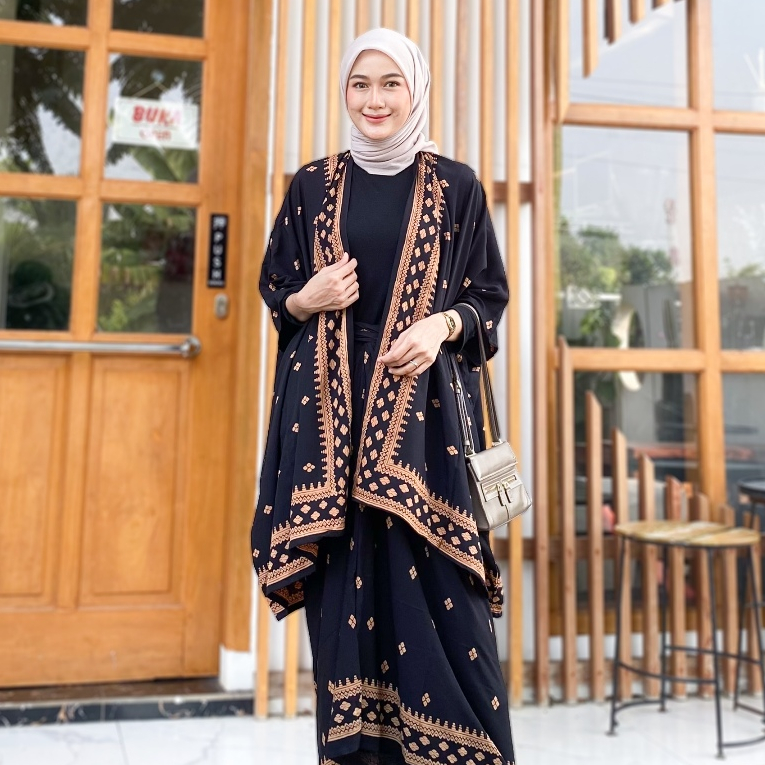Set Kebaya Modern Outfit Kondangan Simpel One Set Batik Outer Rok Lilit Kimono Wanita