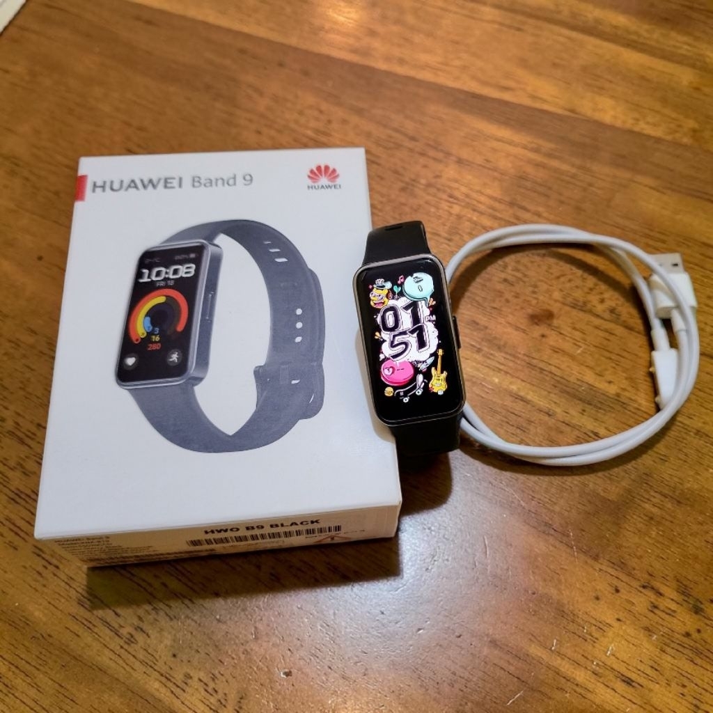 Smartband huawei band 9 second bekas mulus fullset bisa broadcast heart rate