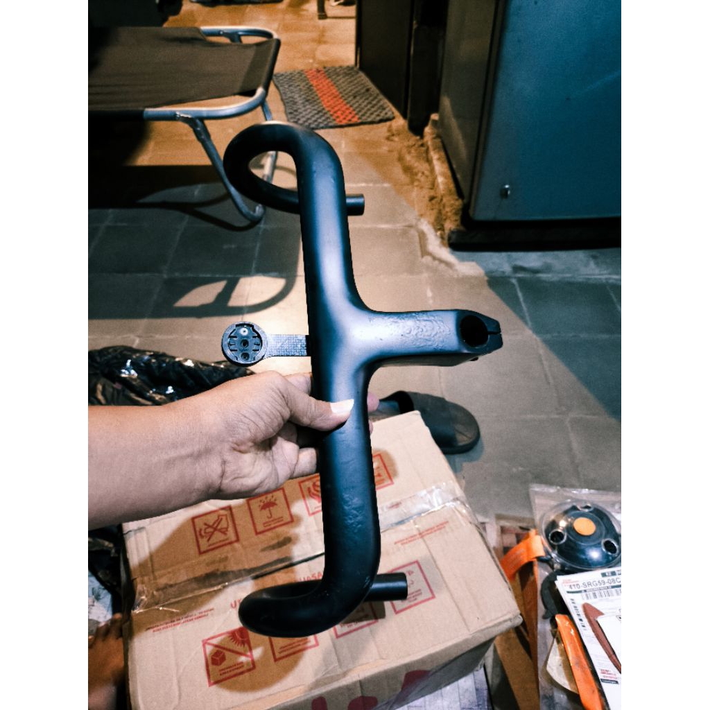 Dropbar Carbon integrated yoeleo original size 400x110mm drop 125mm reach 70mm prelove