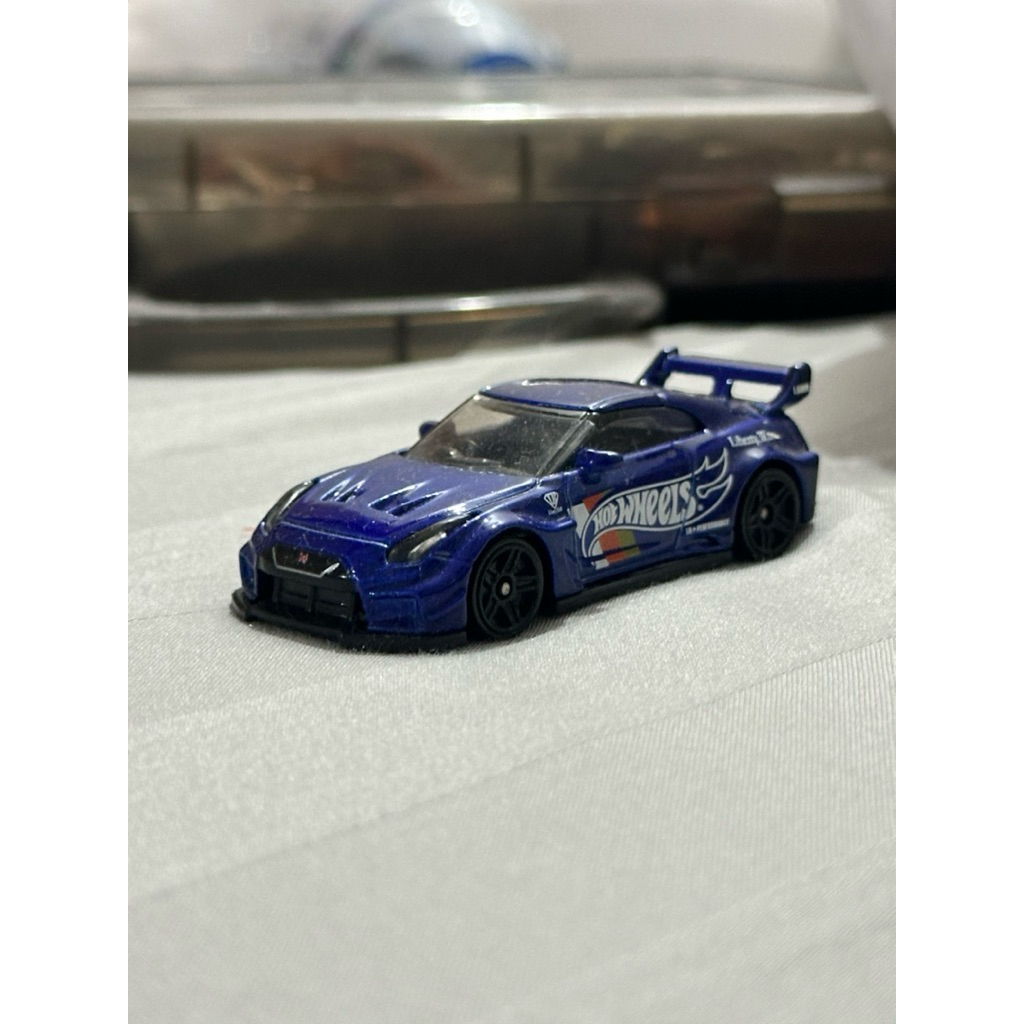 HOTWHEELS NISSAN GTR R35 LBWK BIRU BLUE LOOSE JDM MAINAN KOLEKSI