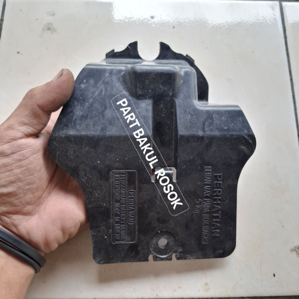 Cover Tutup Aki Revo 110 Absolute DX Blade Old Lama Cover Accu Battery Blade 110 Old Lama Revo 110 A