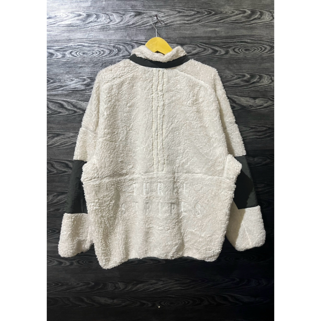 Adidas Sherpa ori  SECOND