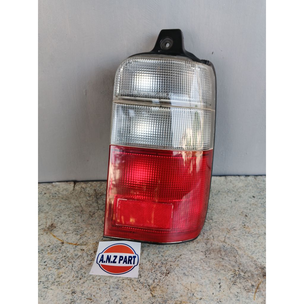 Stoplamp - Lampu stop kanan Toyota Kijang Kapsul - ORI Original