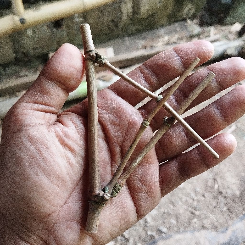 BAMBU UNIK KERAJINAN TANGAN