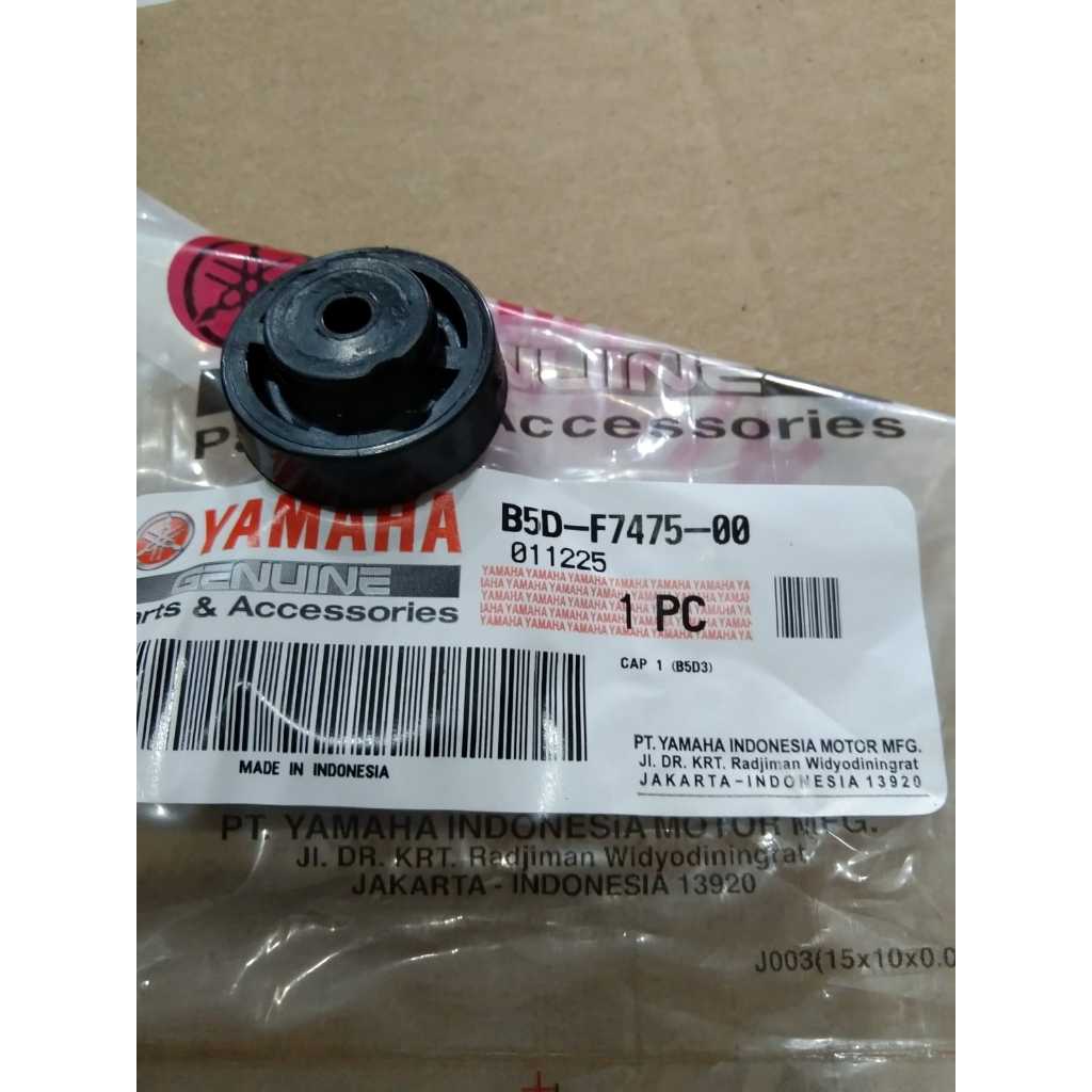 B5D-F7475-00_Karet Cover Tutup Baut Bordes Pijakan Kaki Yamaha FreeGo