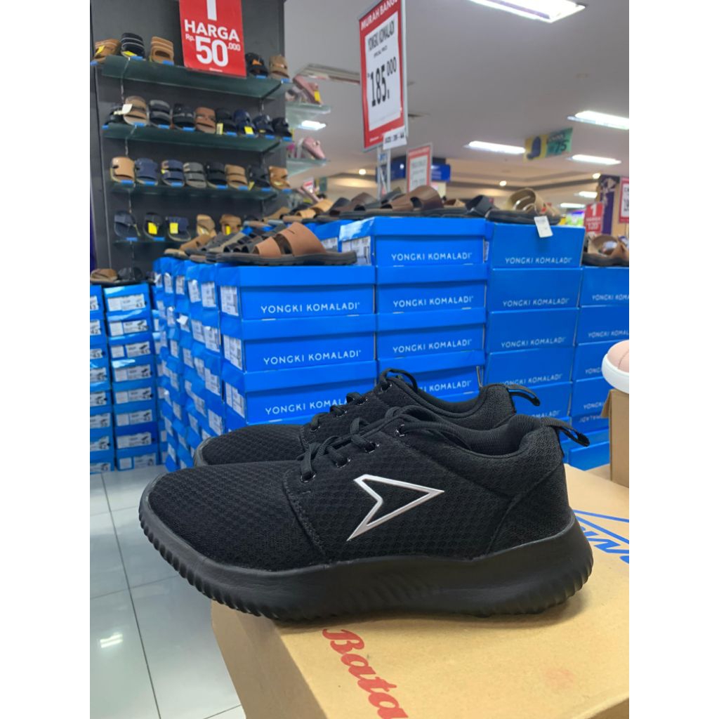 SEPATU SEKOLAH DARI BATA