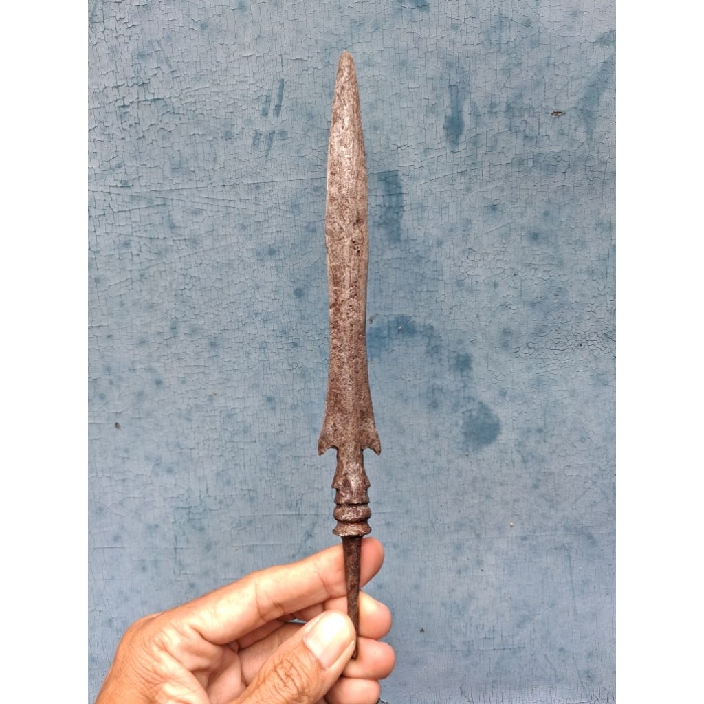 TOMBAK SEPUH BIRING (23 CM) ESTIMASI MATARAM